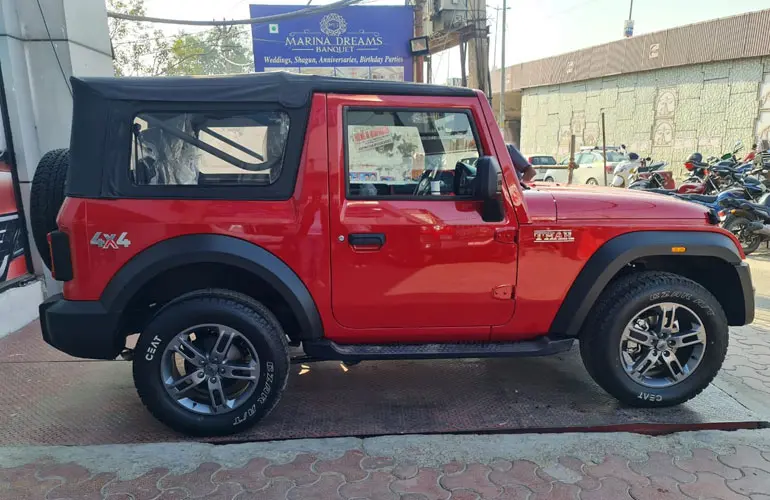 New Mahindra Thar 4WD AT Convertible Top