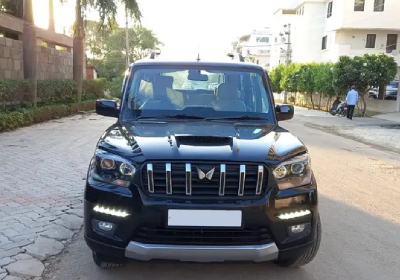 MUVS / SUVS Cars in Chandigarh